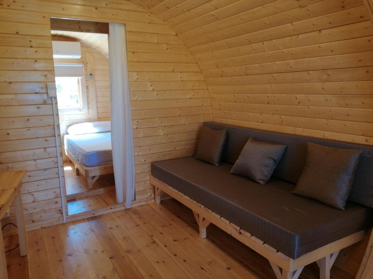 Camping-Bungalows Altomira นาวาคาส ภายนอก รูปภาพ