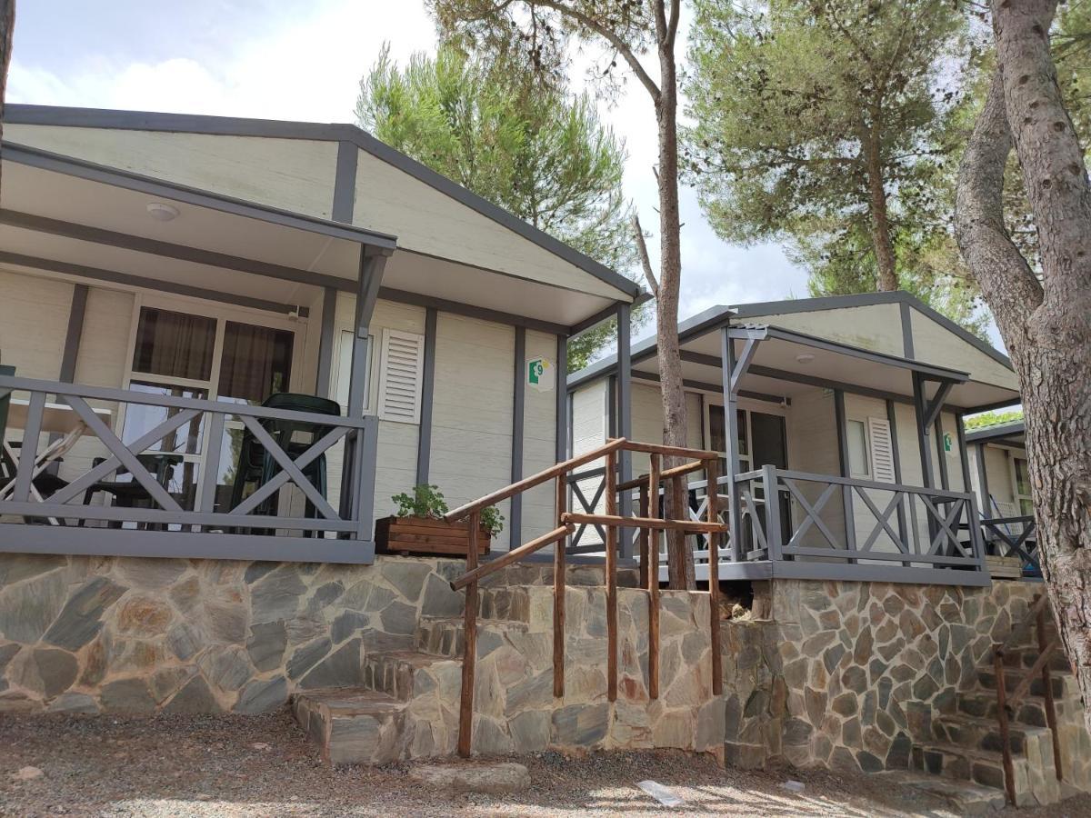 Camping-Bungalows Altomira นาวาคาส ภายนอก รูปภาพ