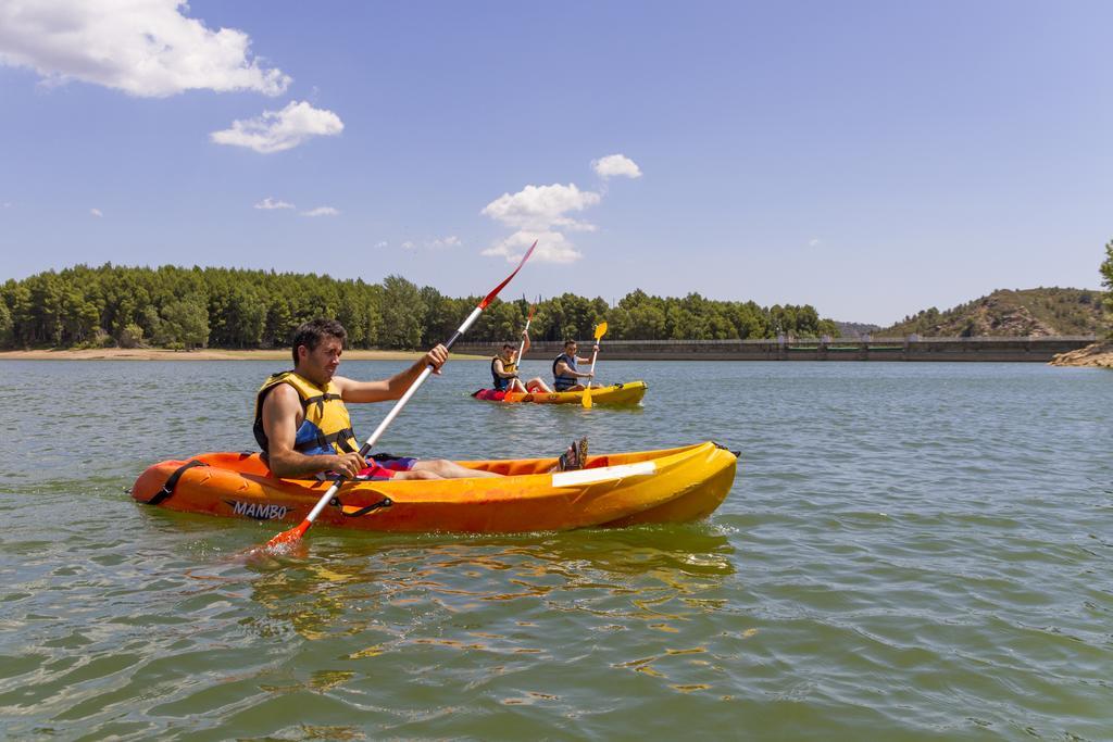 Camping-Bungalows Altomira นาวาคาส ภายนอก รูปภาพ