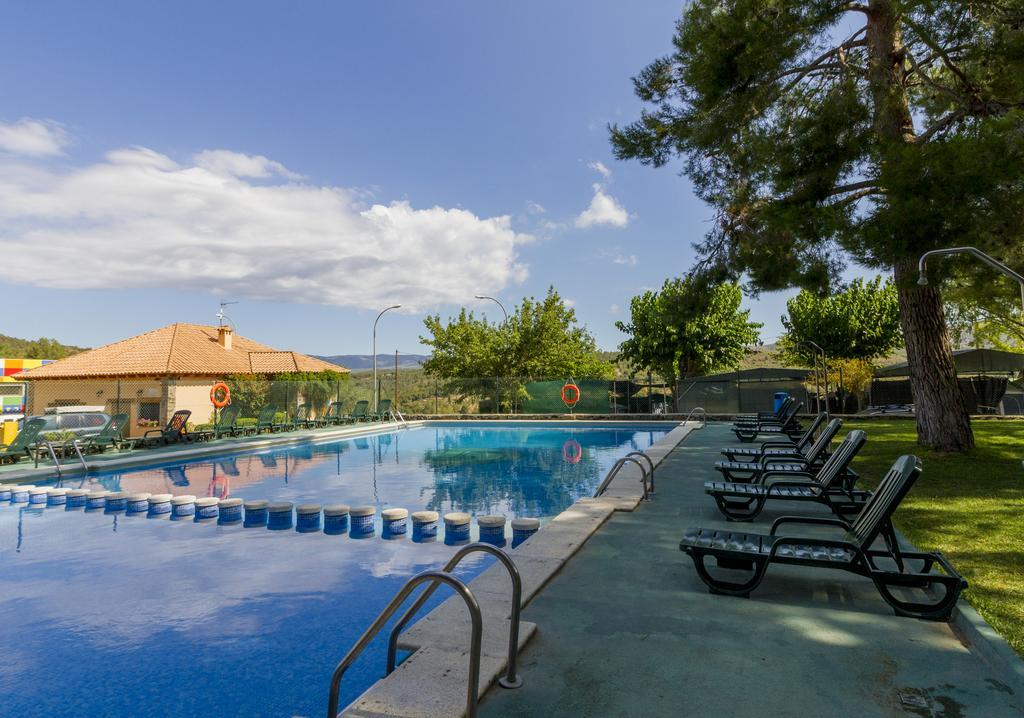Camping-Bungalows Altomira นาวาคาส ภายนอก รูปภาพ